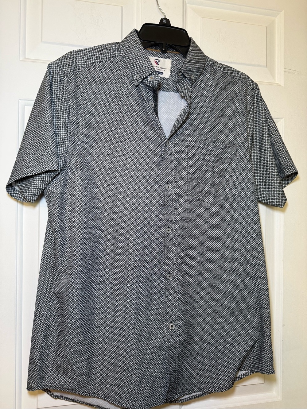 International Report Quality Classic Mens Medium? Button Up Shirt 4 Way Stretch